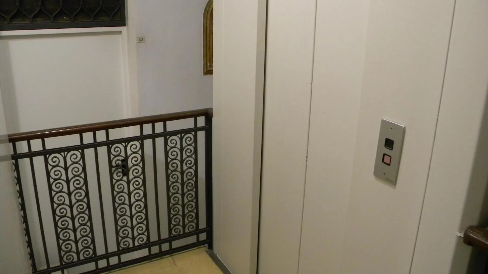 Bologna House Due Torri Apartment