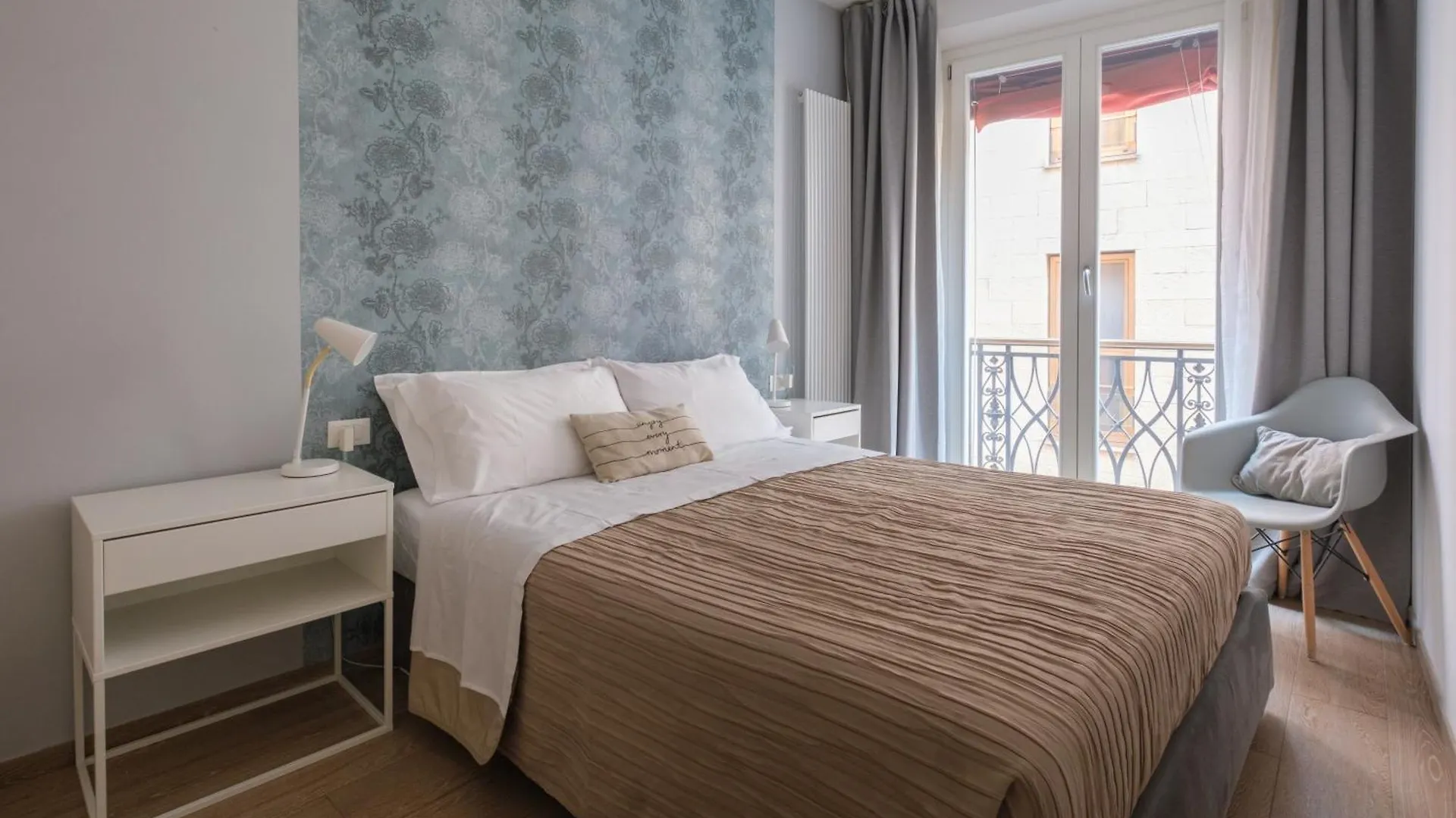 Bologna House Due Torri Apartment