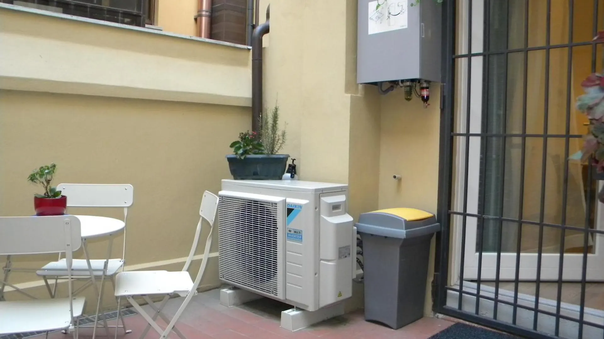 Bologna House Due Torri Apartment איטליה