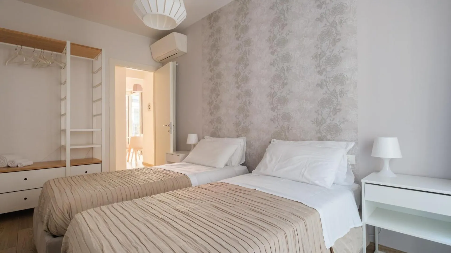 Bologna House Due Torri Apartment איטליה