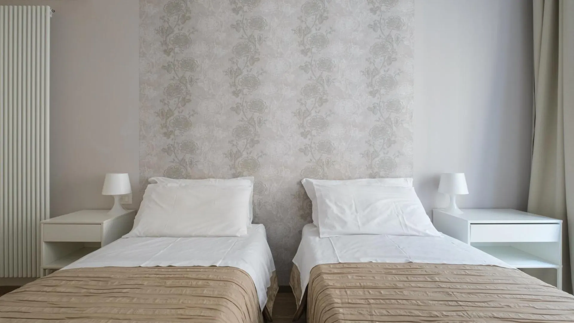Bologna House Due Torri Apartment
